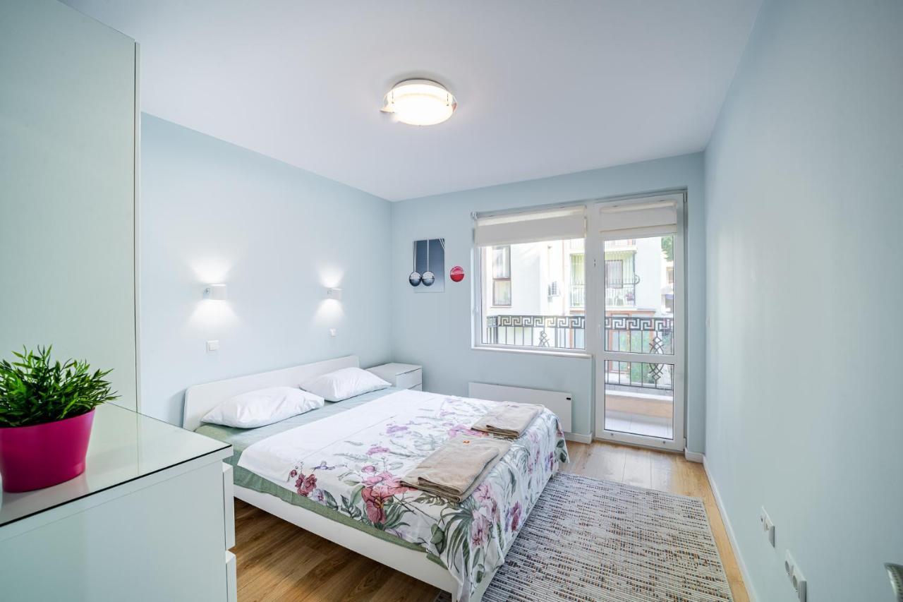 Colibri Central Apartment Варна Екстер'єр фото