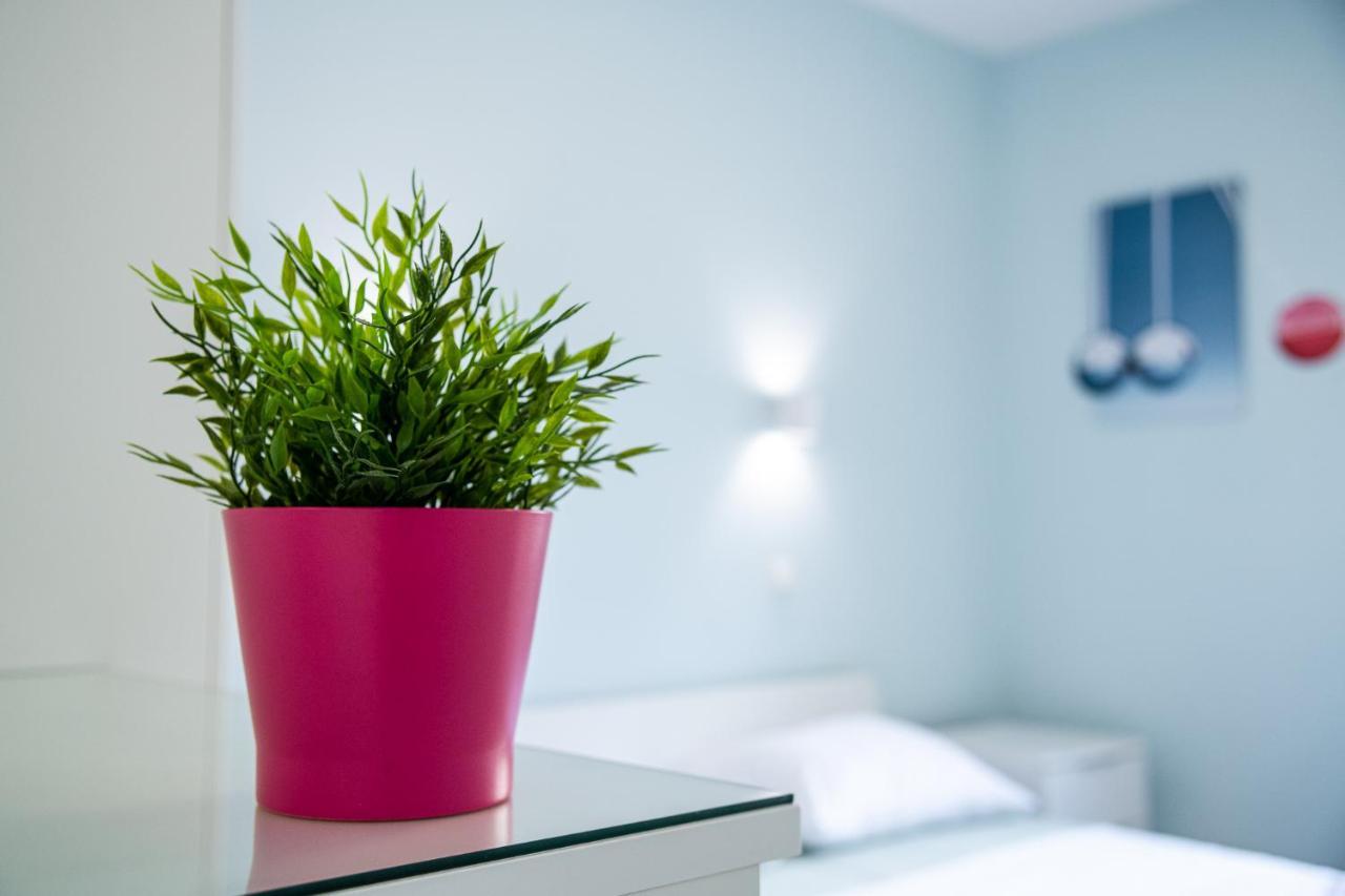 Colibri Central Apartment Варна Екстер'єр фото